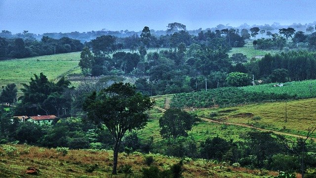 ดาวน์โหลดฟรี Farm Field Panorama - ภาพถ่ายหรือรูปภาพฟรีที่จะแก้ไขด้วยโปรแกรมแก้ไขรูปภาพออนไลน์ GIMP