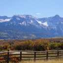 Farm near the mountains  screen for extension Chrome web store in OffiDocs Chromium