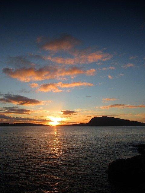 تنزيل Faroe Islands Sunrise Landscape - صورة مجانية أو صورة ليتم تحريرها باستخدام محرر الصور عبر الإنترنت GIMP