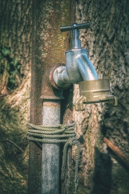 Descărcare gratuită Faucet Pipeline Metal - fotografie sau imagini gratuite pentru a fi editate cu editorul de imagini online GIMP