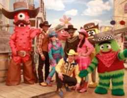 Free download FBBYo Gabba Gabba free photo or picture to be edited with GIMP online image editor