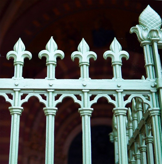 ดาวน์โหลดฟรี fence metal fleur de lis gate รูปภาพฟรีที่จะแก้ไขด้วย GIMP โปรแกรมแก้ไขรูปภาพออนไลน์ฟรี