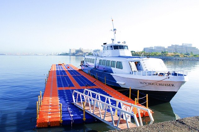 ດາວ​ໂຫຼດ​ຟຣີ Ferry Boat Coastal Small - ຮູບ​ພາບ​ຟຣີ​ຫຼື​ຮູບ​ພາບ​ທີ່​ຈະ​ໄດ້​ຮັບ​ການ​ແກ້​ໄຂ​ກັບ GIMP ອອນ​ໄລ​ນ​໌​ບັນ​ນາ​ທິ​ການ​ຮູບ​ພາບ​