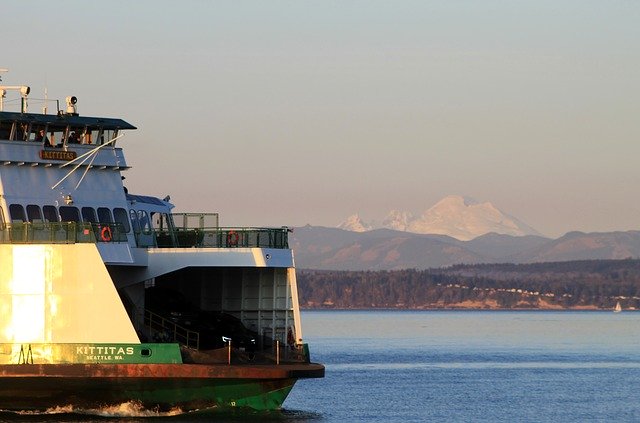 Бесплатно скачать Ferry Puget Sound Mt Baker — бесплатную фотографию или картинку для редактирования с помощью онлайн-редактора изображений GIMP