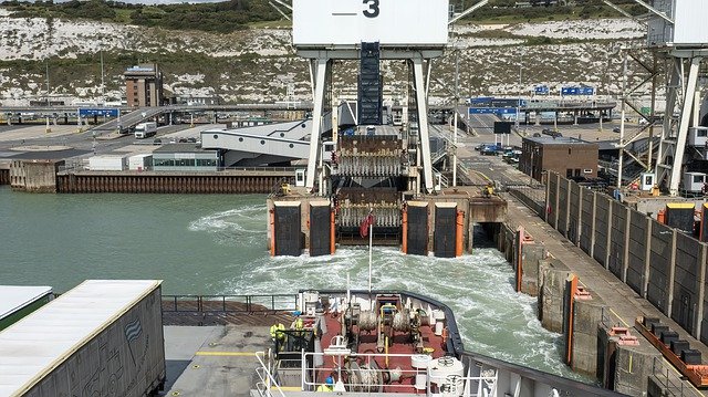 Бесплатная загрузка Ferry Terminal Dover - бесплатное фото или изображение для редактирования с помощью онлайн-редактора изображений GIMP