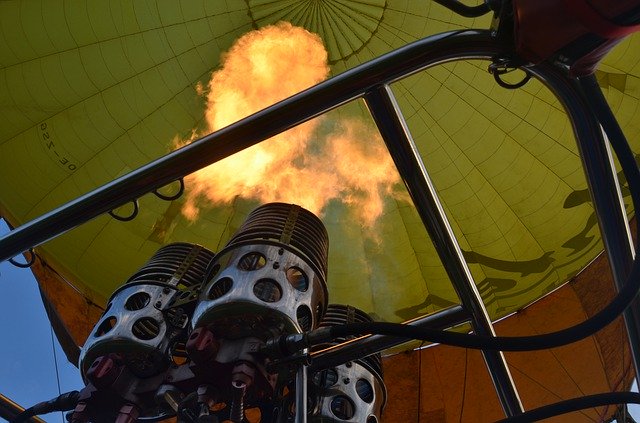 Bezpłatne pobieranie Fire Balloon Flame - darmowe zdjęcie lub obraz do edycji za pomocą internetowego edytora obrazów GIMP