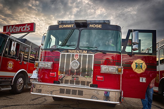 Free download firefighter firetruck free picture to be edited with GIMP free online image editor