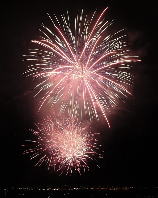 Free download fireworks explosion pyrotechnics free picture to be edited with GIMP free online image editor