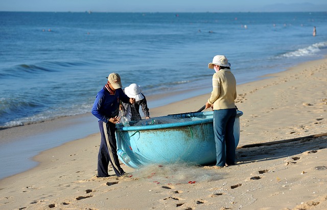 Free download fishermen fishermen in vietnam free picture to be edited with GIMP free online image editor