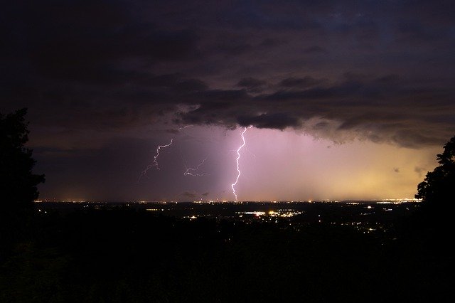 Téléchargement gratuit de Flash Thunderstorm Sky - photo ou image gratuite à éditer avec l'éditeur d'images en ligne GIMP