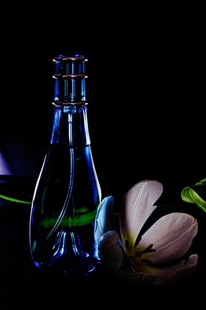 GIMP ücretsiz çevrimiçi resim düzenleyiciyle düzenlenecek ücretsiz indir çiçek parfümü çiçek kokusu ücretsiz resmi