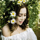 flowers and pretty girls  screen for extension Chrome web store in OffiDocs Chromium