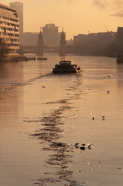 Free download flow river berlin winter frozen free picture to be edited with GIMP free online image editor