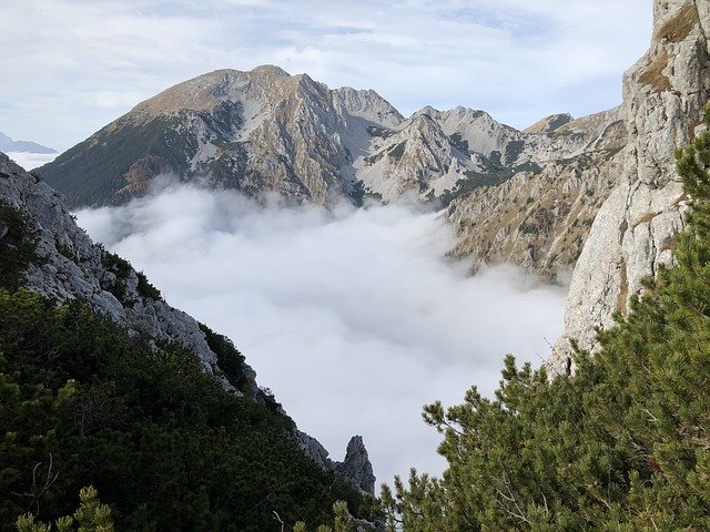 Kostenloser Download Nebelberge Landschaft - kostenloses Foto oder Bild zur Bearbeitung mit GIMP Online-Bildbearbeitung