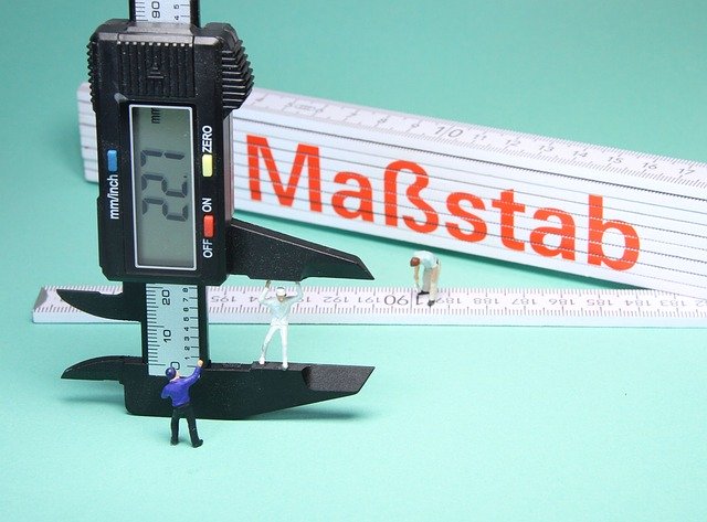 Kostenloser Download Folding Rule Calipers Miniature - kostenloses Foto oder Bild zur Bearbeitung mit GIMP Online-Bildbearbeitung