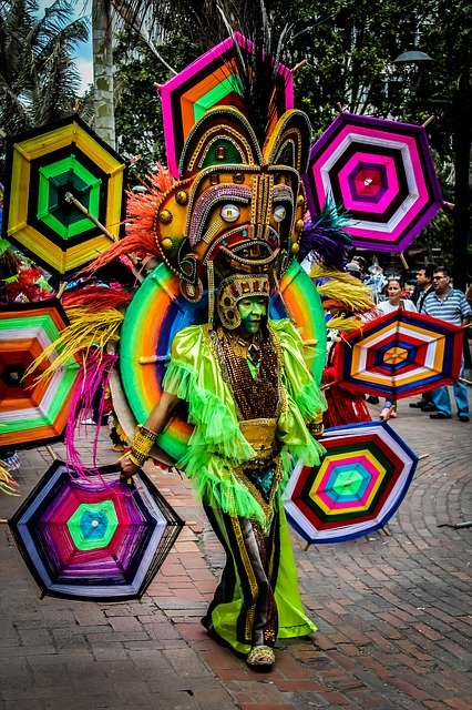 Descarga gratuita Folklore Dance Culture: foto o imagen gratuita para editar con el editor de imágenes en línea GIMP