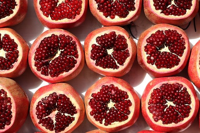 تنزيل Food Fruits Pomegranate - صورة مجانية أو صورة مجانية ليتم تحريرها باستخدام محرر الصور عبر الإنترنت GIMP