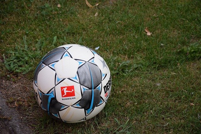 Bezpłatne pobieranie Football Derby Star Cup Game - darmowe zdjęcie lub obraz do edycji za pomocą internetowego edytora obrazów GIMP