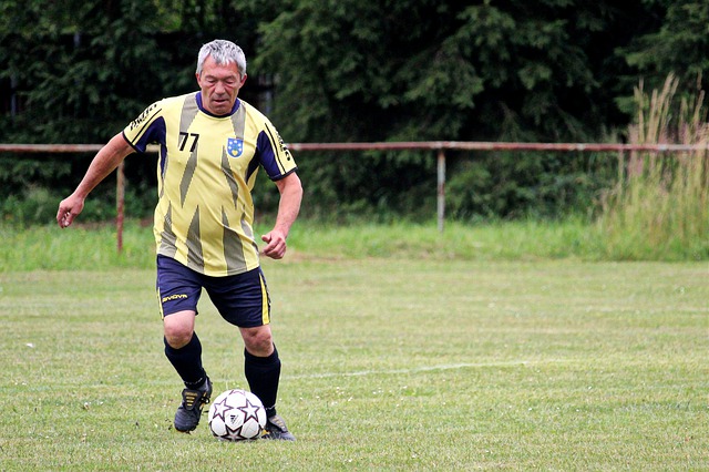 Free graphic football footballer old man to be edited by GIMP free image editor by OffiDocs