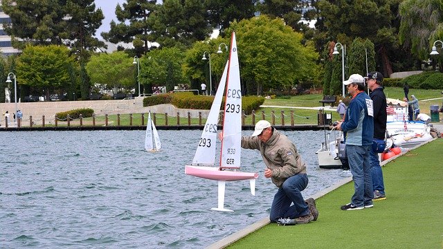 הורדה חינם של Foster City Sailing Model Yacht - תמונה או תמונה בחינם לעריכה עם עורך התמונות המקוון GIMP