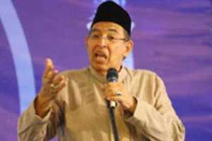 Free download Foto M. Quraish Shihab free photo or picture to be edited with GIMP online image editor