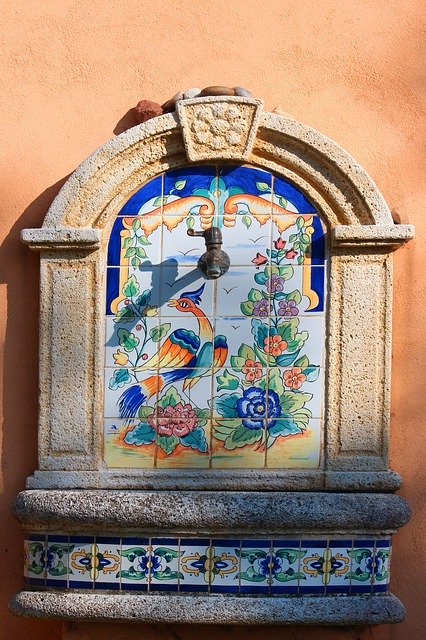 Unduh gratis Fountain Mediterranean Provence - foto atau gambar gratis untuk diedit dengan editor gambar online GIMP