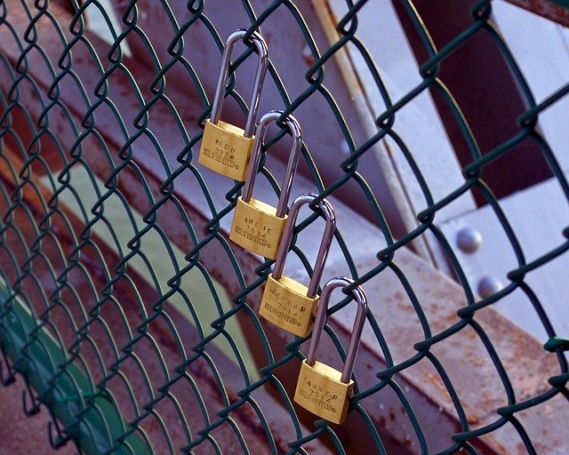 دانلود رایگان چهار قفل عشق عکس قلب قفل عشق رایگان برای ویرایش با ویرایشگر تصویر آنلاین رایگان GIMP