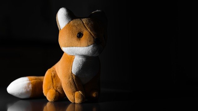 Unduh gratis Fox Plush Toy Packshot - foto atau gambar gratis untuk diedit dengan editor gambar online GIMP