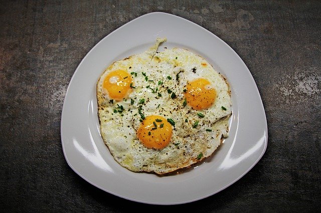 Descarga gratuita Fried Eggs Egg Yolk: foto o imagen gratuita para editar con el editor de imágenes en línea GIMP