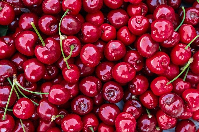 Tải xuống miễn phí Fruit Cherries Red - ảnh hoặc ảnh miễn phí miễn phí được chỉnh sửa bằng trình chỉnh sửa ảnh trực tuyến GIMP