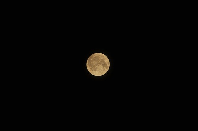 Unduh gratis Full Moon Moonlight - foto atau gambar gratis untuk diedit dengan editor gambar online GIMP
