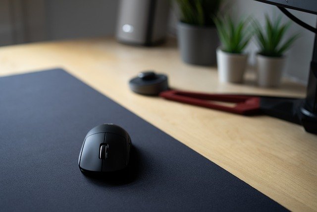 Free download gaming mouse mouse pad desk free picture to be edited with GIMP free online image editor
