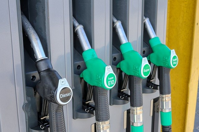 Unduh gratis pompa bensin mengisi bahan bakar diesel gambar gratis untuk diedit dengan editor gambar online gratis GIMP