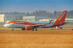 Free download G-EZOZ / EasyJet / Airbus A320-214 / Ljubljana airport (LJLJ) free photo or picture to be edited with GIMP online image editor