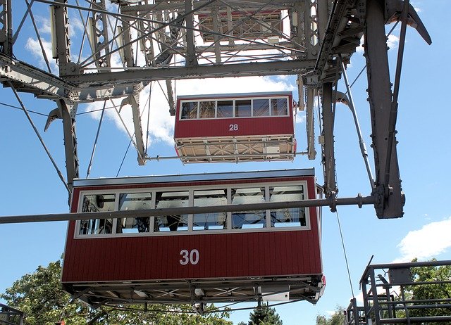 Giant Bike Prater Viyana ücretsiz fotoğraf şablonunu GIMP çevrimiçi görüntü düzenleyici ile düzenlenmek üzere ücretsiz indirin