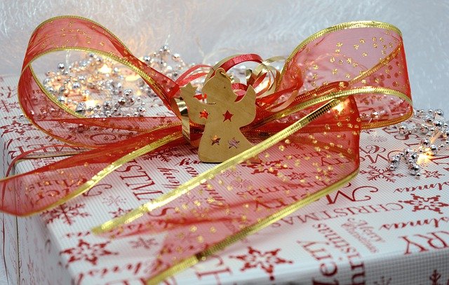 Free download gift gift bow christmas motif free picture to be edited with GIMP free online image editor