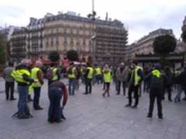Free download Gilets Jaunes in Paris 2019-03-16 free photo or picture to be edited with GIMP online image editor