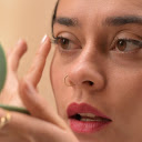 Girl and eyes  screen for extension Chrome web store in OffiDocs Chromium Girl and eyes  screen for extension Chrome web store in OffiDocs Chromium