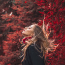Girl and pine tree  screen for extension Chrome web store in OffiDocs Chromium
