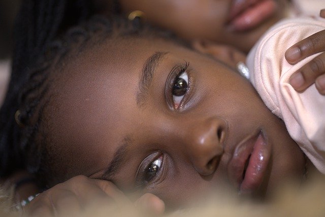 Bezpłatne pobieranie Girl Birthday Africa - bezpłatne zdjęcie lub obraz do edycji za pomocą internetowego edytora obrazów GIMP