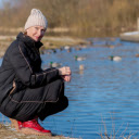 Girl by the lake  screen for extension Chrome web store in OffiDocs Chromium