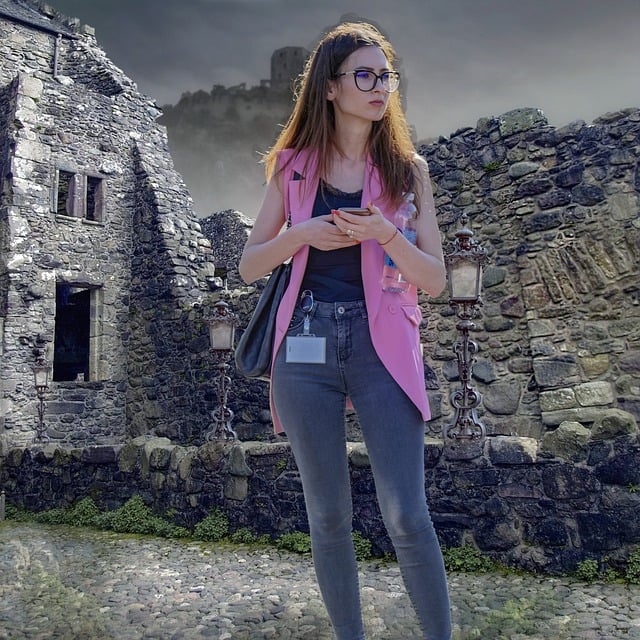 Free download girl casual eyeglasses tourist free picture to be edited with GIMP free online image editor