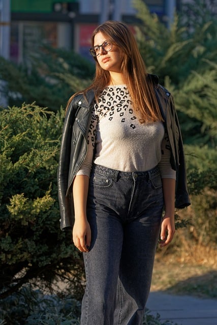 Free download girl casual outdoors eyeglasses free picture to be edited with GIMP free online image editor
