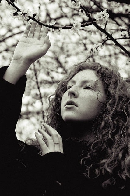 Free download girl curly hair freckles flowers free picture to be edited with GIMP free online image editor