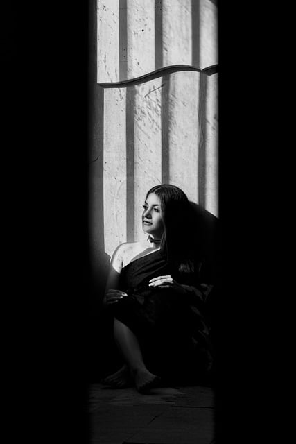Free download girl dark woman model sad iran free picture to be edited with GIMP free online image editor