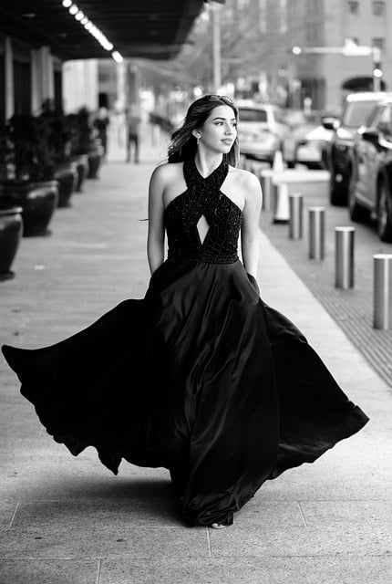 Free download girl dress fashion walking free picture to be edited with GIMP free online image editor