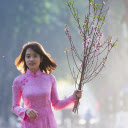Girl holding a peach branch  screen for extension Chrome web store in OffiDocs Chromium