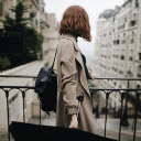 Girl looking at the road  screen for extension Chrome web store in OffiDocs Chromium