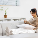 Girl on the sofa  screen for extension Chrome web store in OffiDocs Chromium