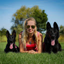 Girl wearing glasses and two dogs  screen for extension Chrome web store in OffiDocs Chromium